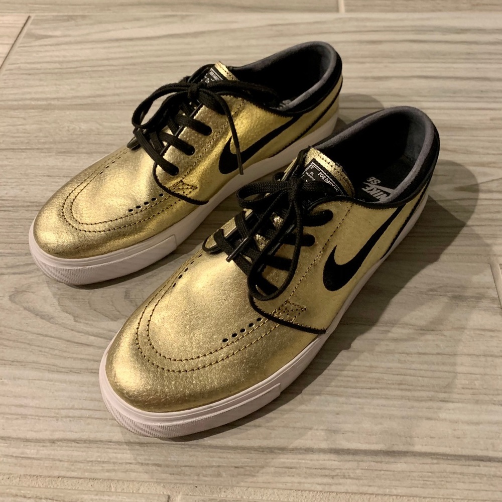 Nike Zoom Air Sneakers - Brand New - Men’s 8.5